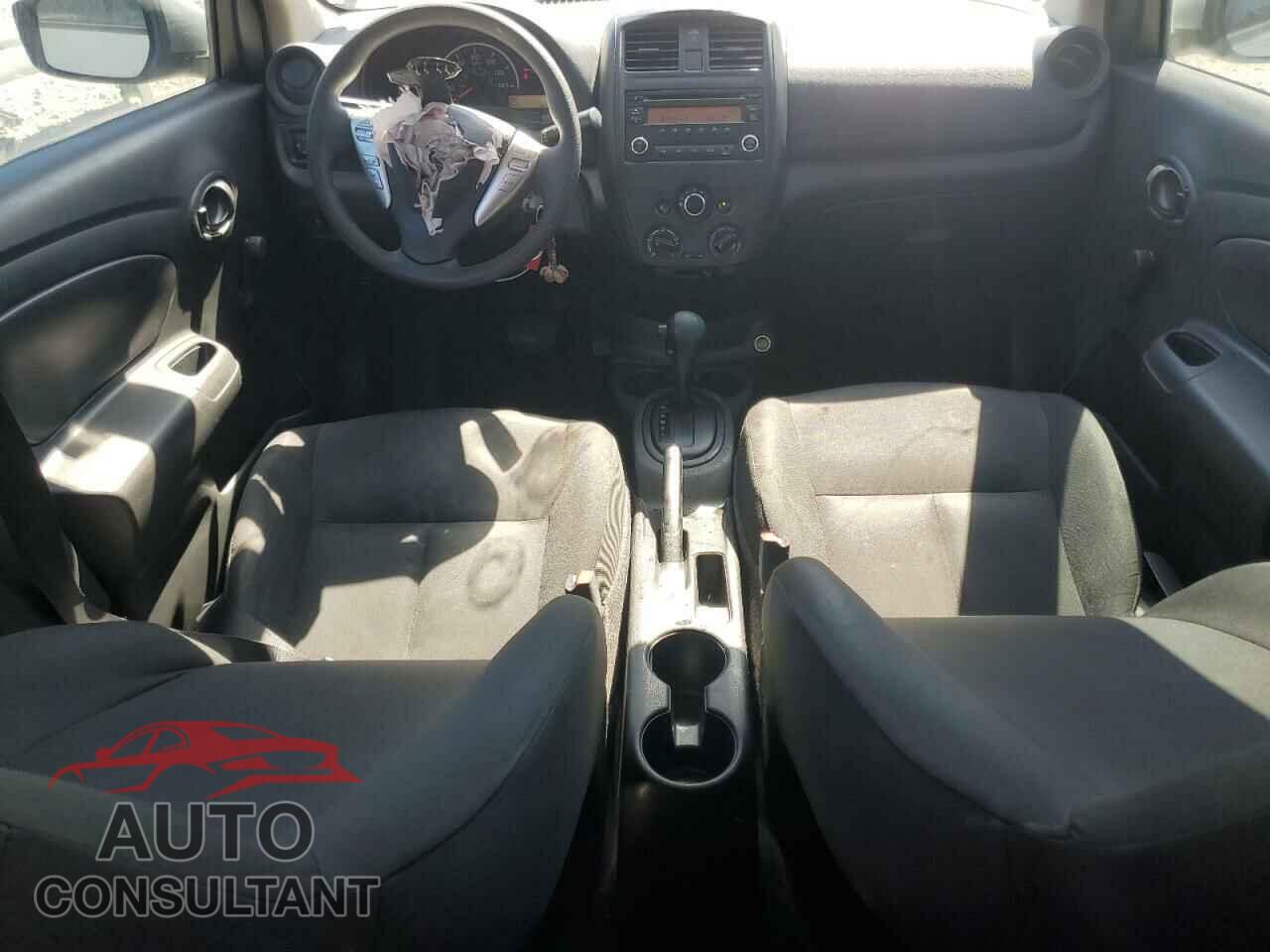 NISSAN VERSA 2017 - 3N1CN7AP4HL819372