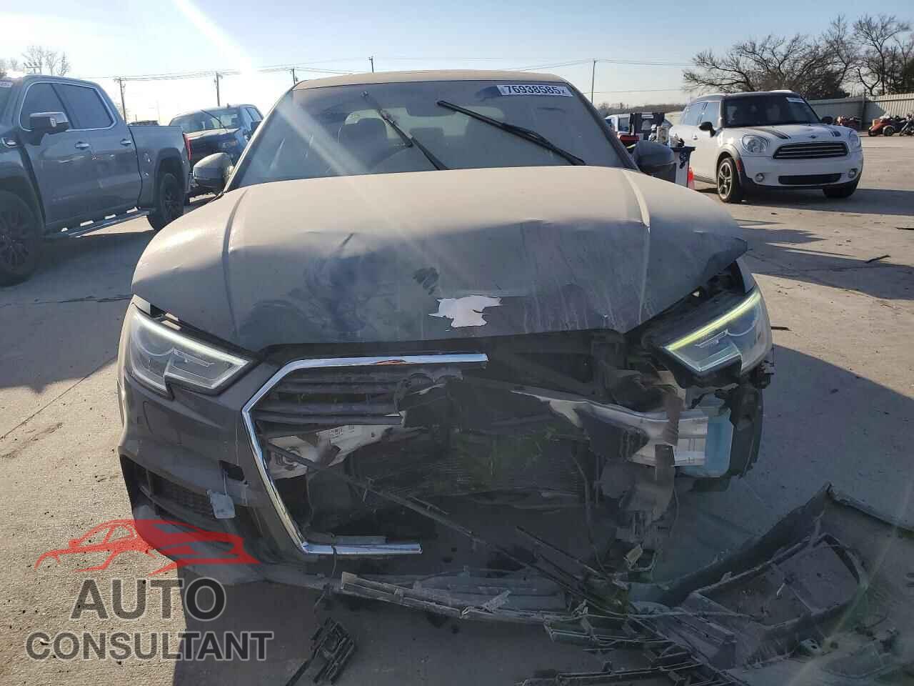 AUDI A3 2018 - WAUGUGFF8J1073908