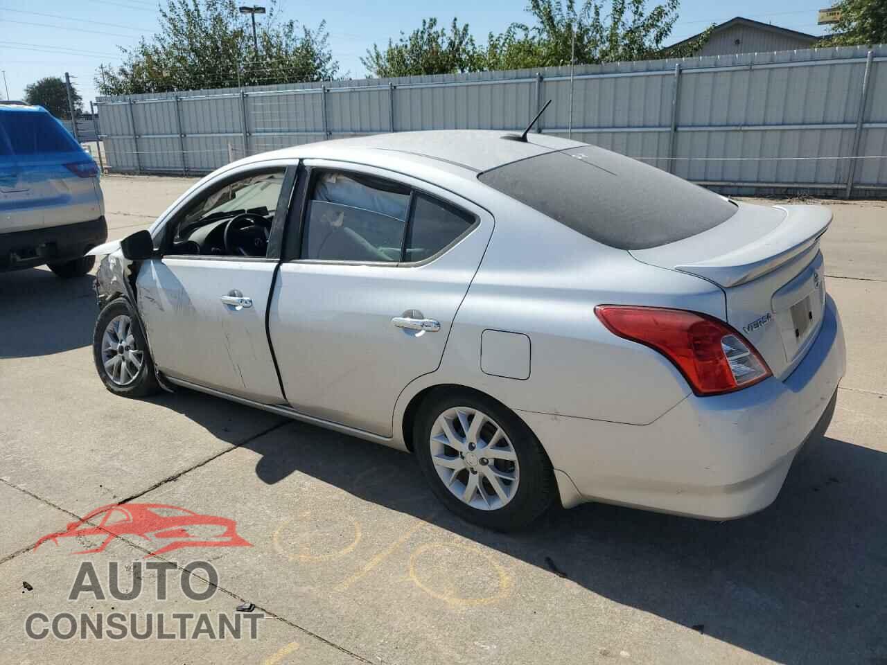 NISSAN VERSA 2019 - 3N1CN7AP3KL828894