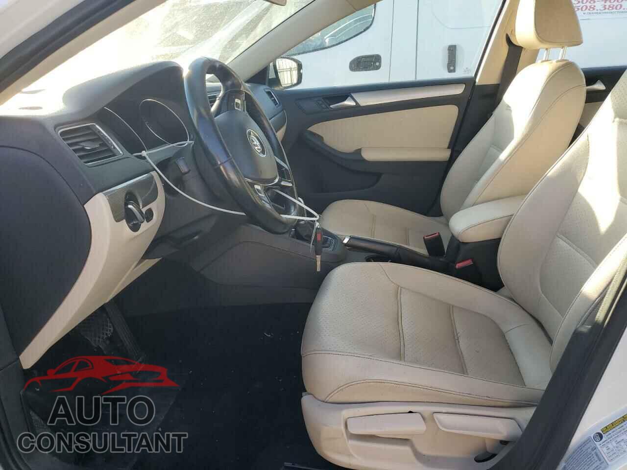 VOLKSWAGEN JETTA 2017 - 3VWDB7AJ6HM328024
