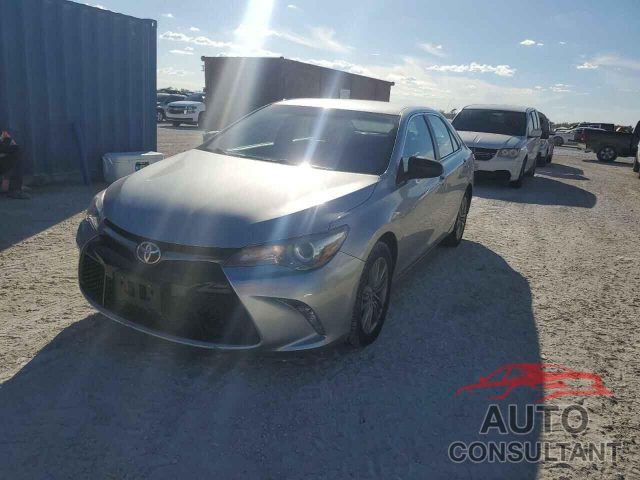 TOYOTA CAMRY 2016 - 4T1BF1FK9GU584502