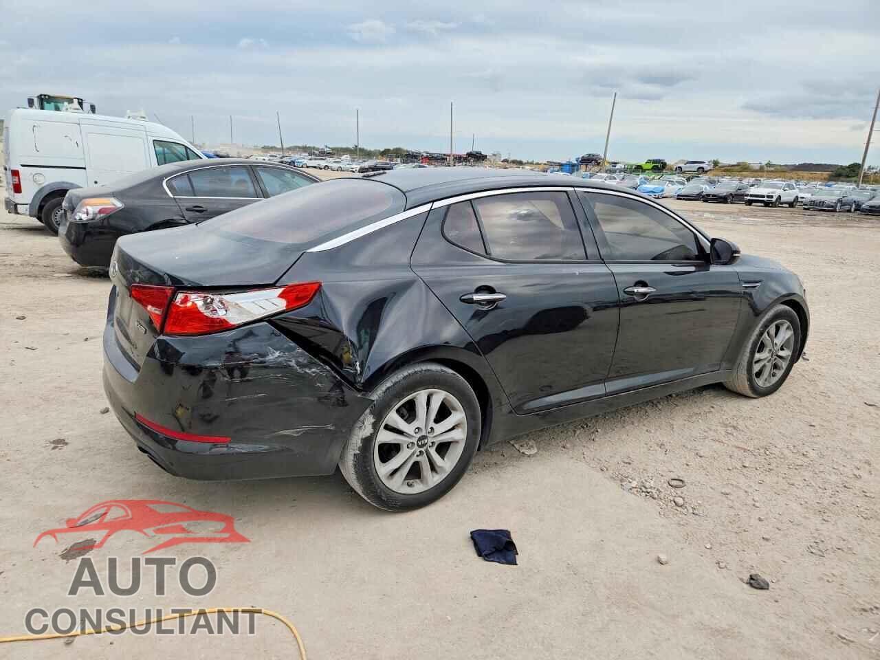 KIA OPTIMA 2011 - KNAGN4A73B5096051