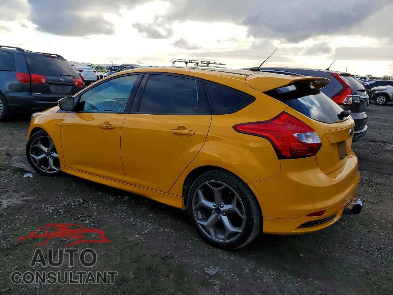 FORD FOCUS 2013 - 1FADP3L98DL196952