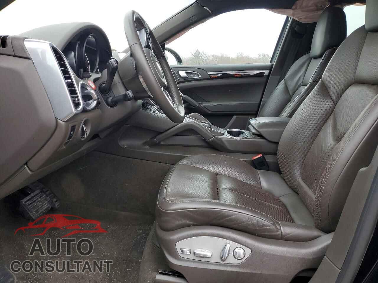 PORSCHE CAYENNE 2017 - WP1AA2A20HKA90178