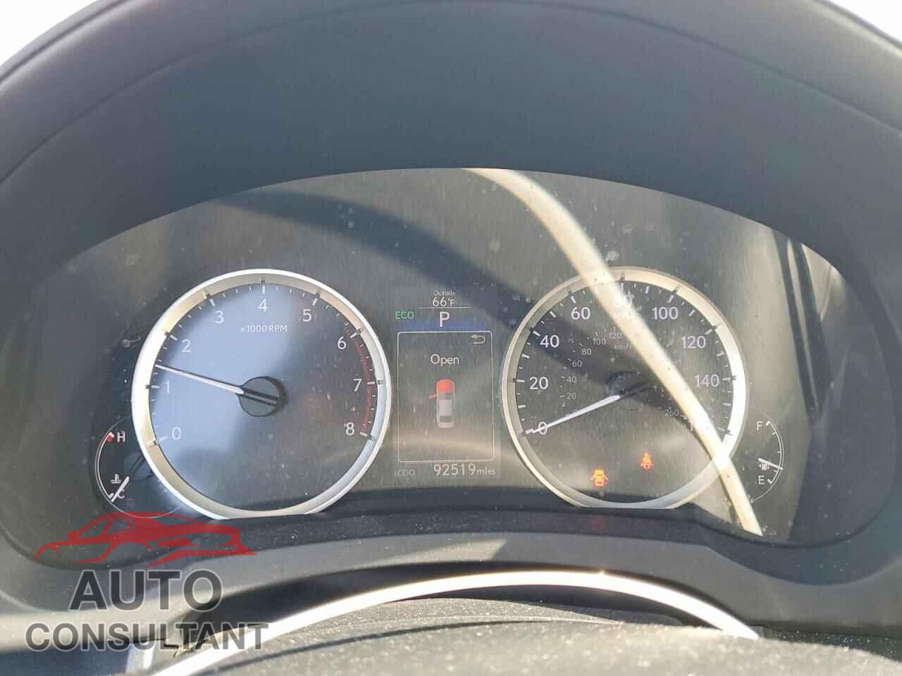LEXUS IS 2016 - JTHBA1D26G5016710
