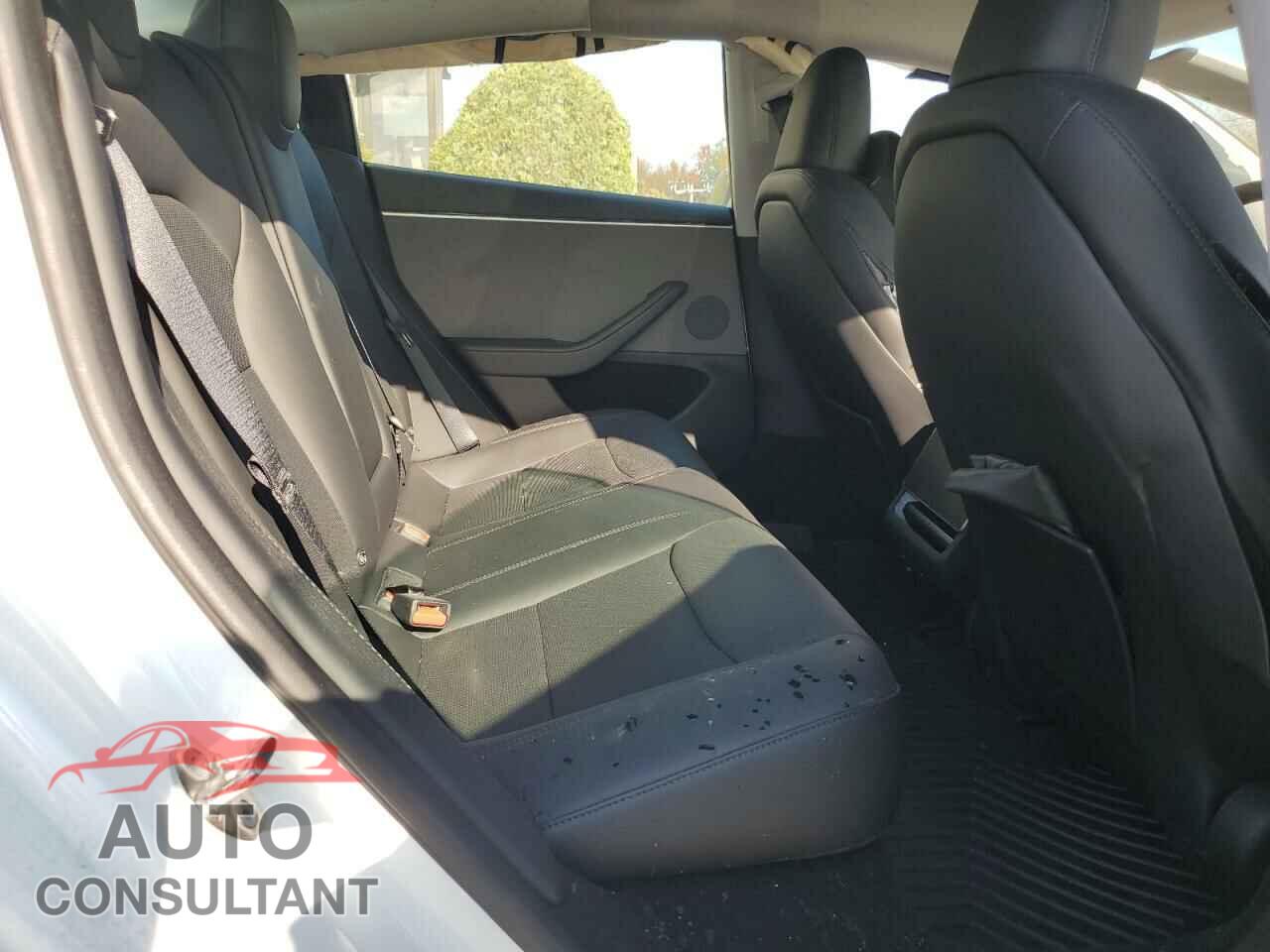 TESLA MODEL 3 2024 - 5YJ3E1EA4RF746763