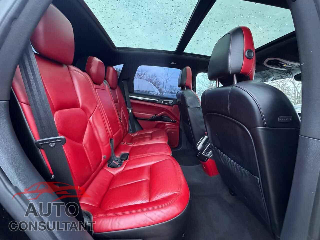 PORSCHE CAYENNE 2017 - WP1AB2A2XHLA53128