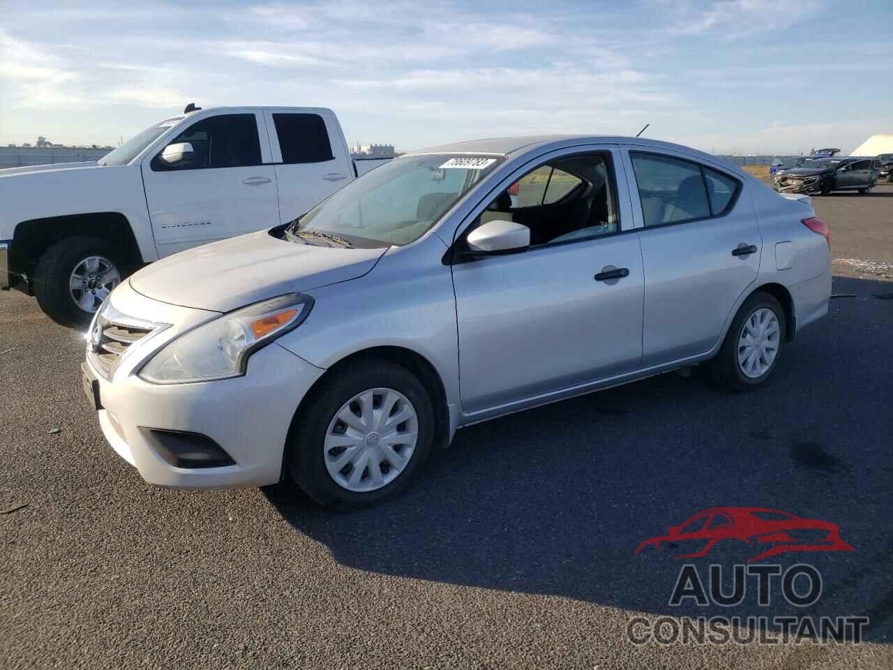 NISSAN VERSA 2019 - 3N1CN7AP1KL829350