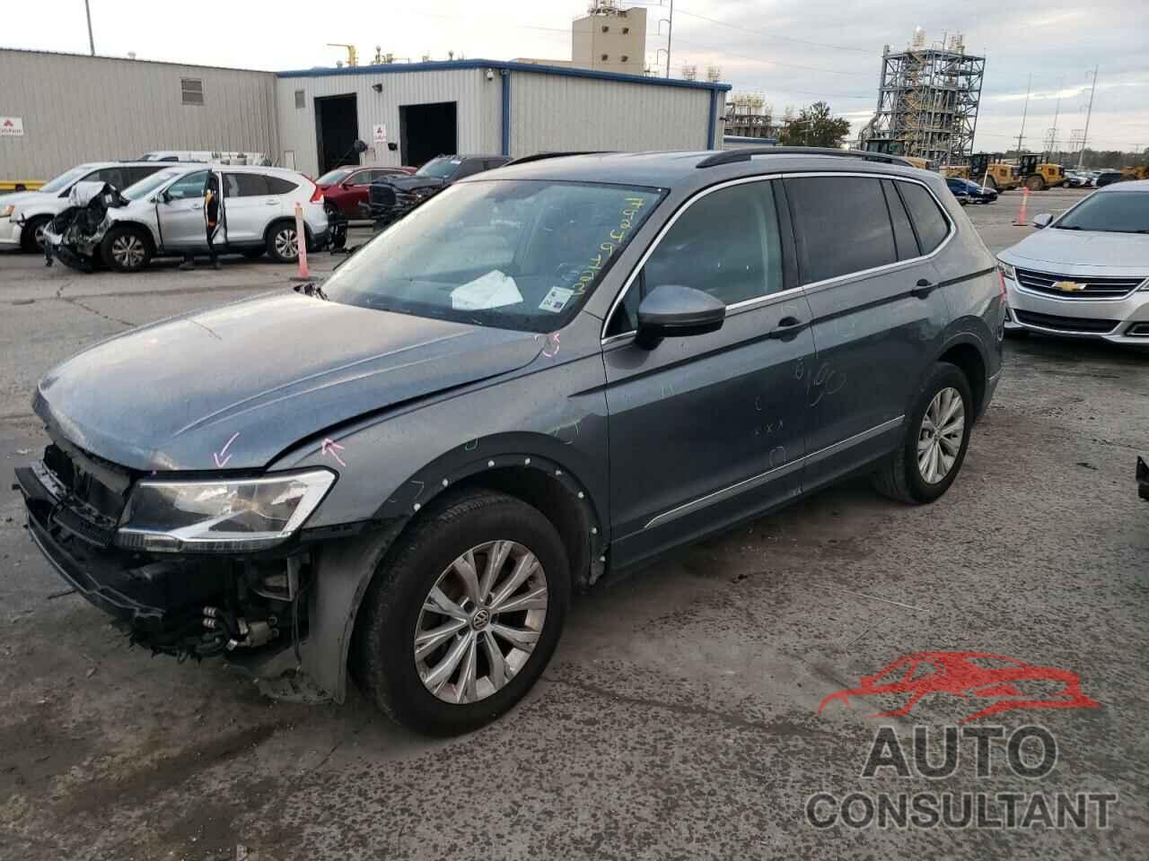 VOLKSWAGEN TIGUAN 2018 - 3VV3B7AX9JM029413