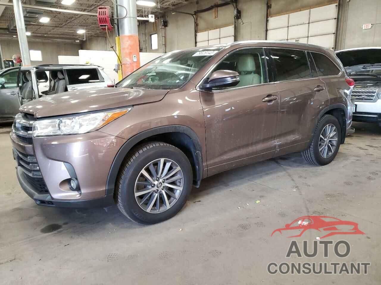 TOYOTA HIGHLANDER 2017 - 5TDJZRFH1HS441284