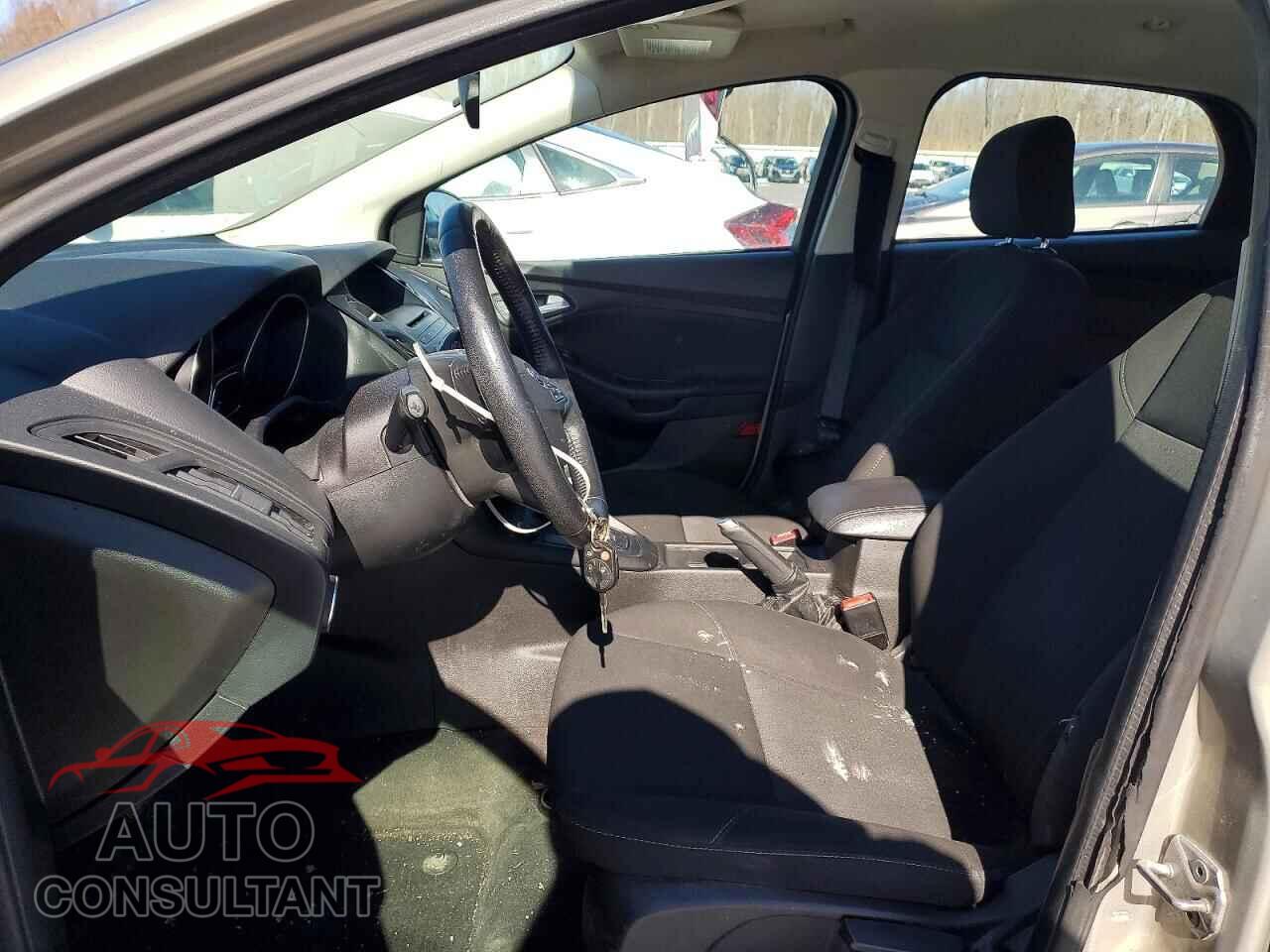FORD FOCUS 2016 - 1FADP3K22GL265739