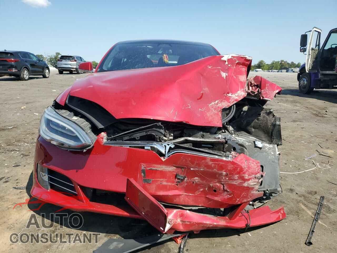 TESLA MODEL S 2020 - 5YJSA1E25LF390797