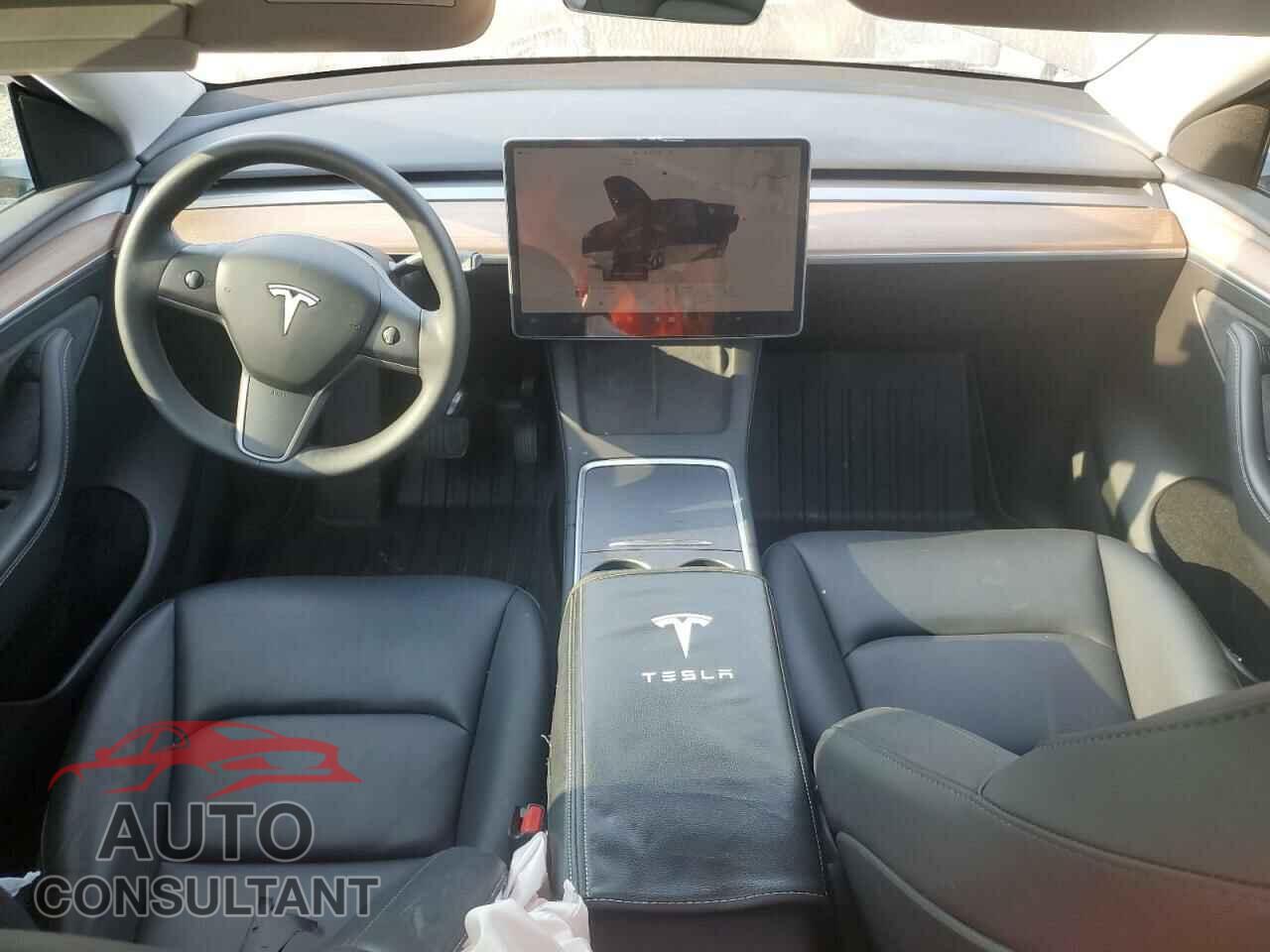 TESLA MODEL Y 2023 - 7SAYGDEEXPF756024