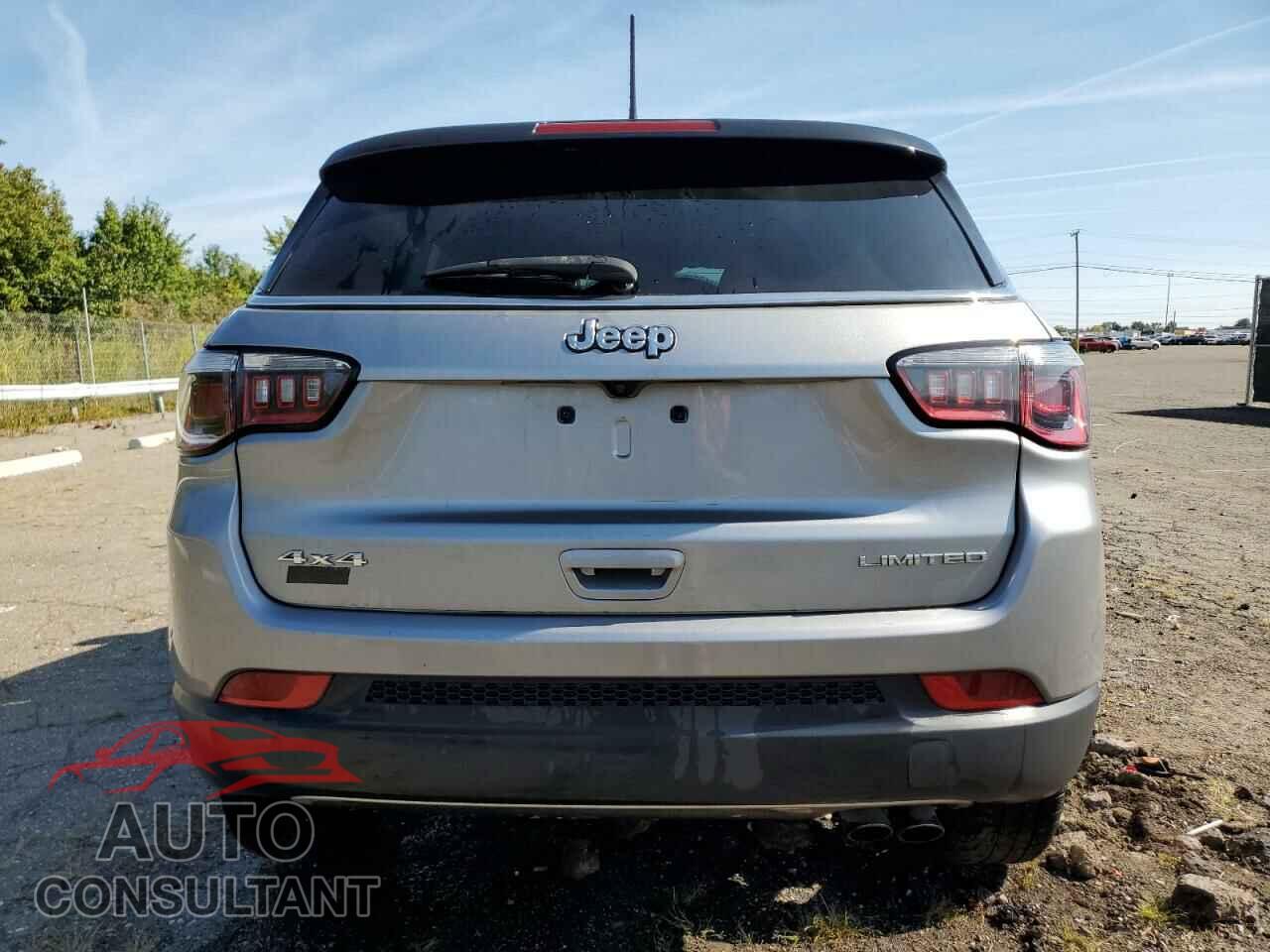 JEEP COMPASS 2018 - 3C4NJDCB5JT458032