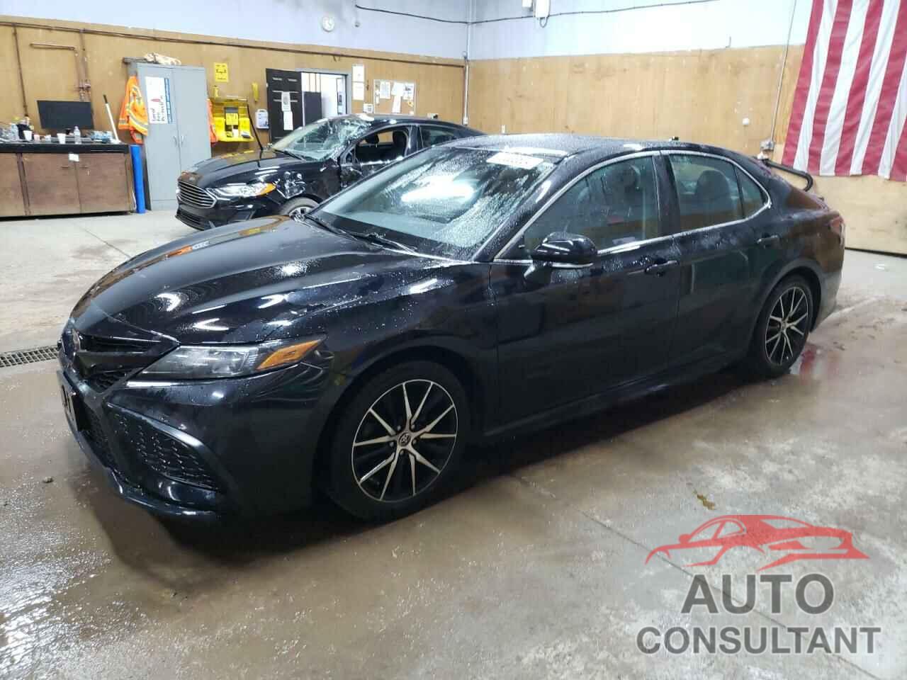 TOYOTA CAMRY 2021 - 4T1G11BK6MU039833