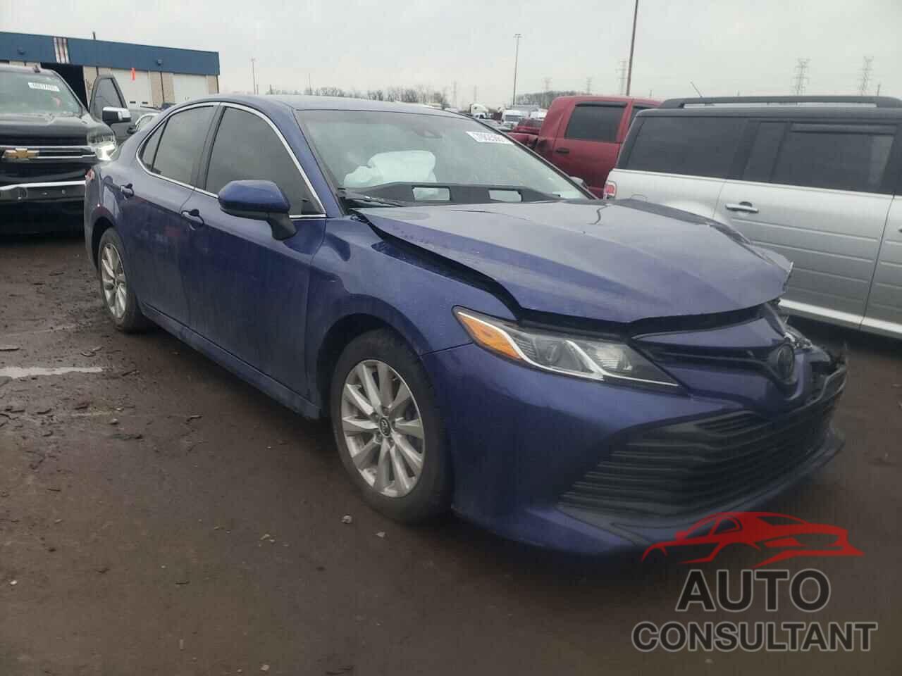 TOYOTA CAMRY 2018 - 4T1B11HK1JU599725