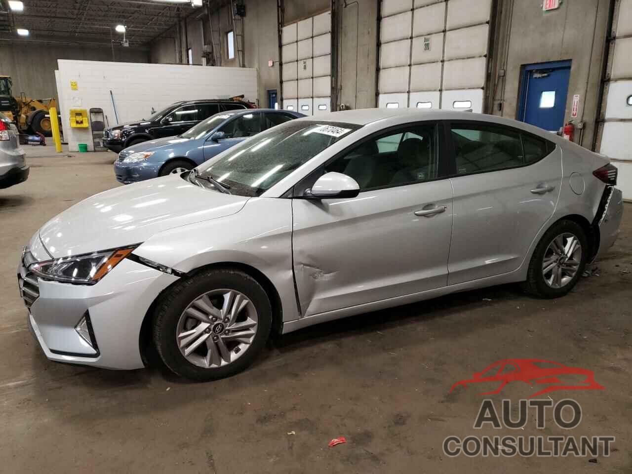 HYUNDAI ELANTRA 2019 - KMHD84LF4KU769786