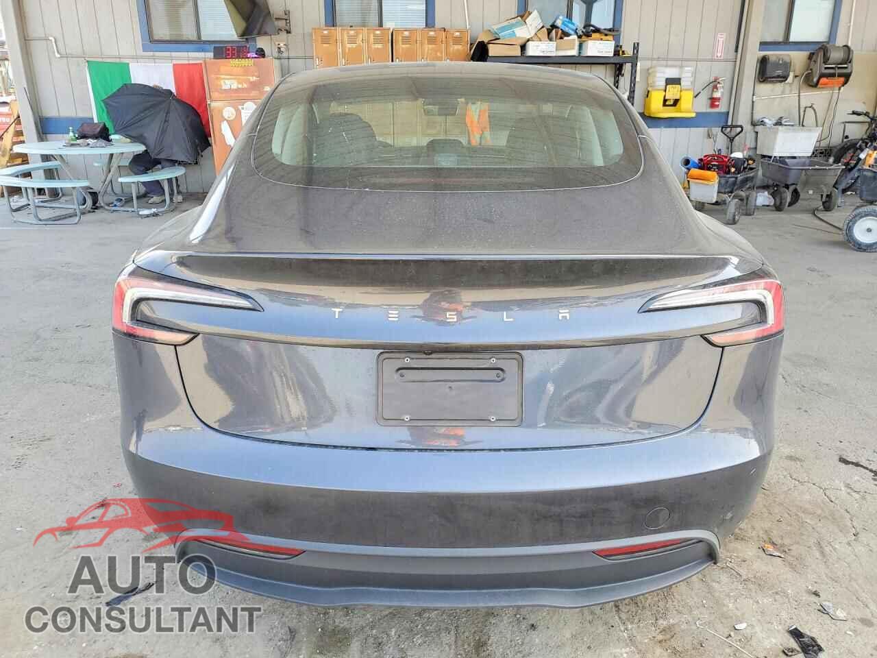 TESLA MODEL 3 2024 - 5YJ3E1EA3RF732420