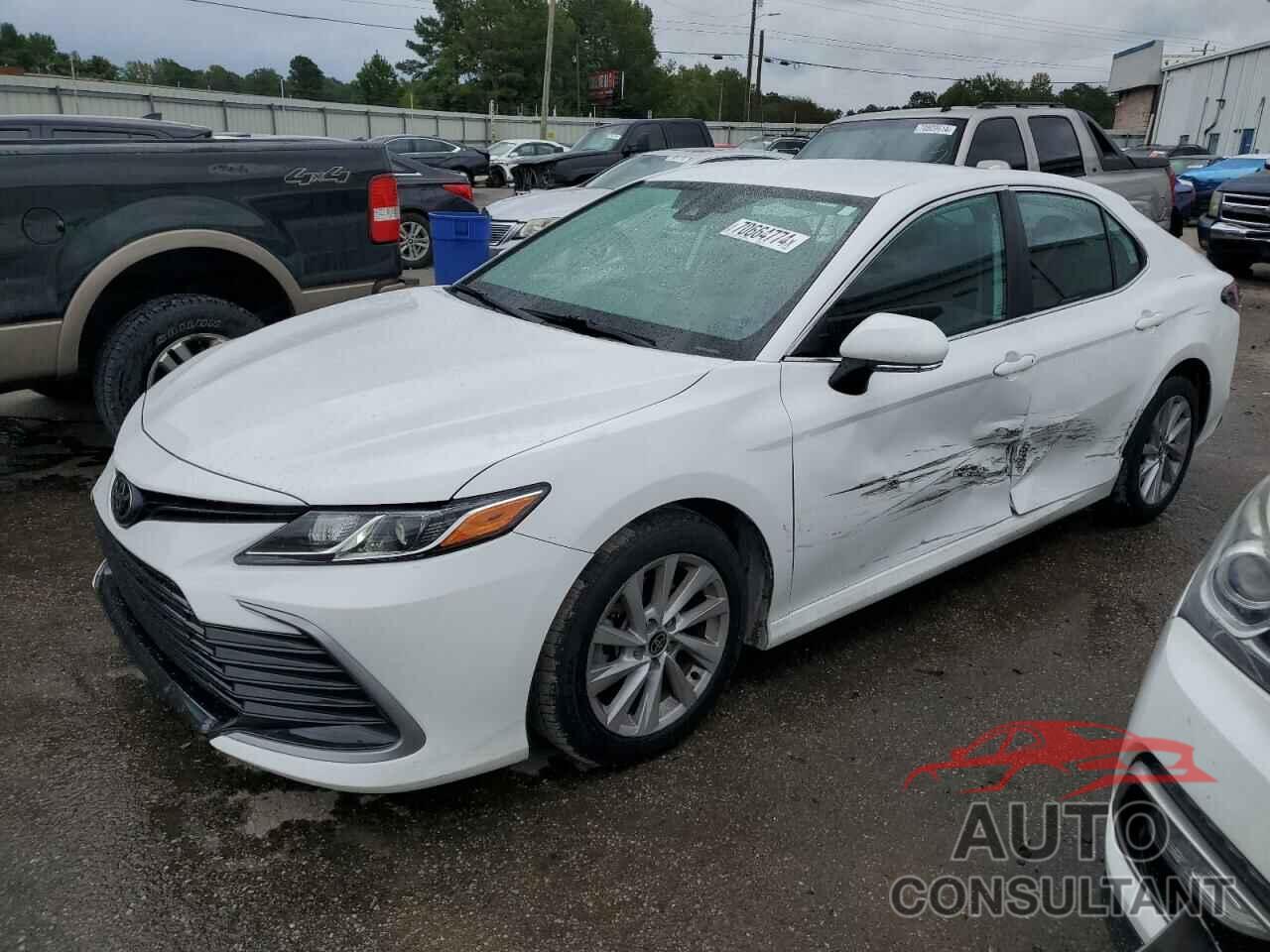 TOYOTA CAMRY 2022 - 4T1R11AK1NU641583