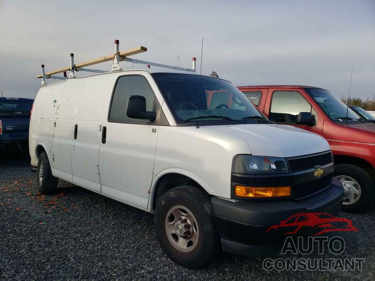 CHEVROLET EXPRESS 2020 - 1GCWGAFP3L1225379