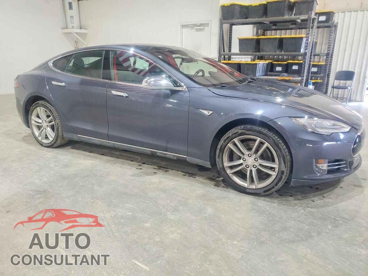 TESLA MODEL S 2014 - 5YJSA1H11EFP64652