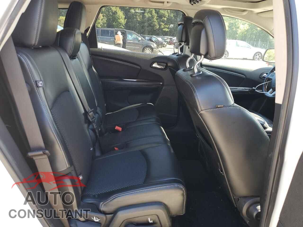 DODGE JOURNEY 2020 - 3C4PDCGB4LT267905