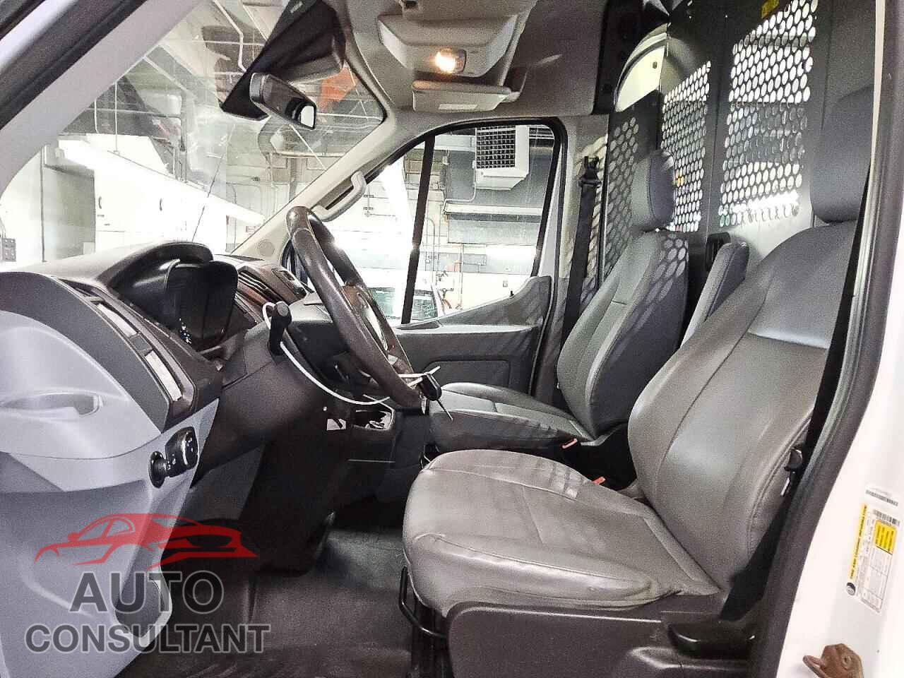 FORD TRANSIT 2017 - 1FTYR2CM3HKA61913