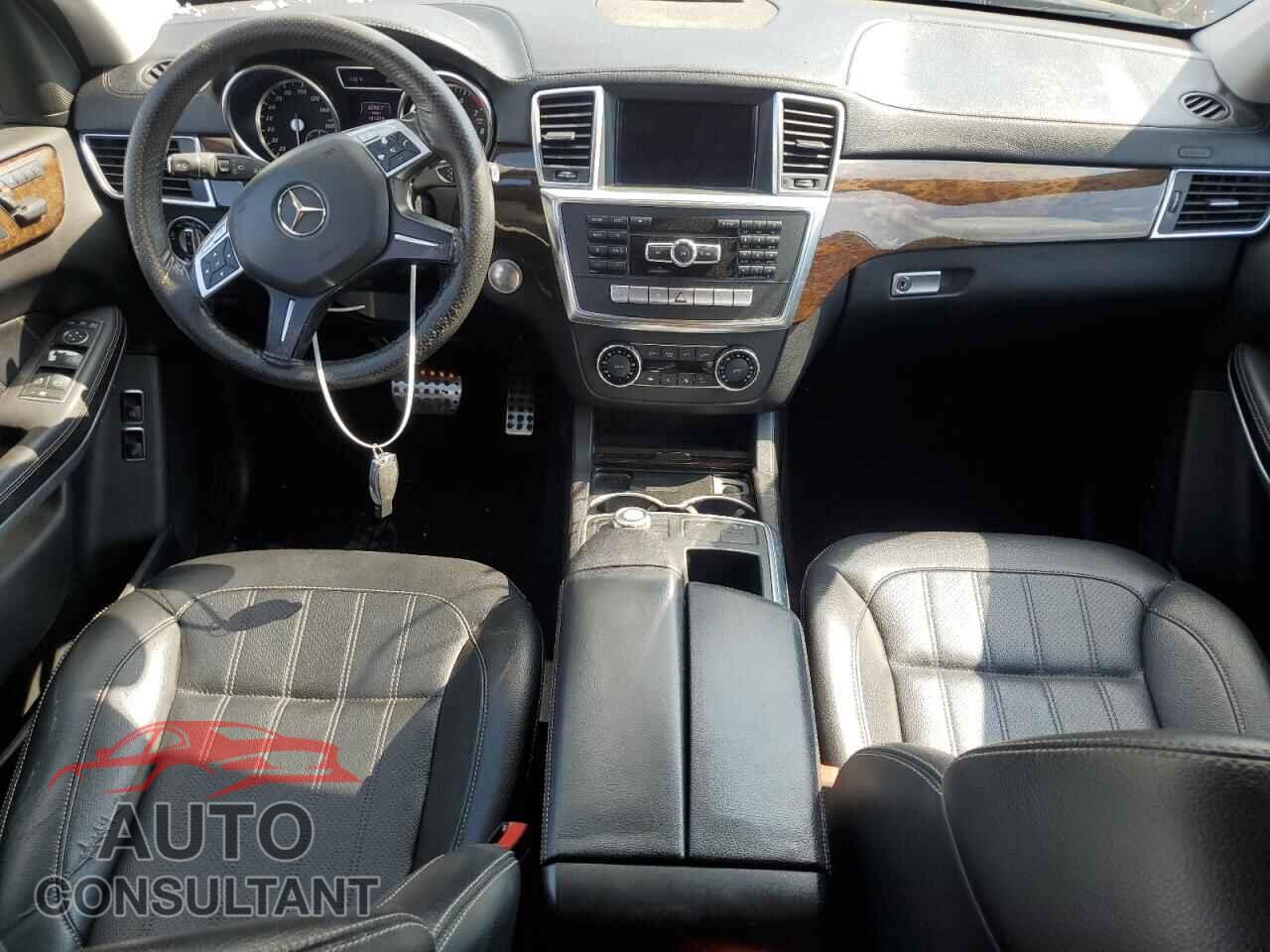 MERCEDES-BENZ GL-CLASS 2013 - 4JGDF7CE8DA182025