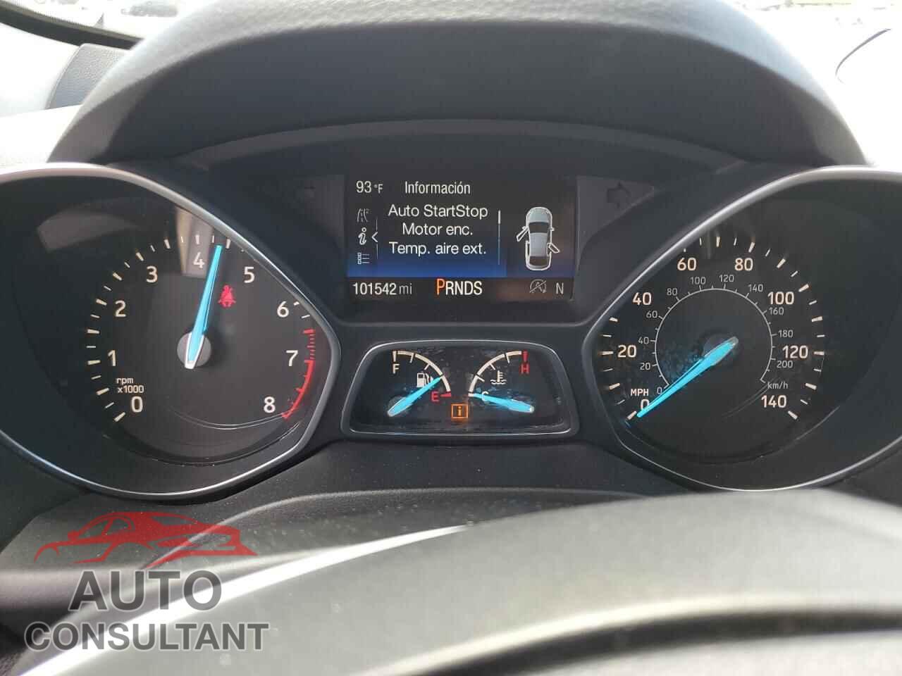 FORD ESCAPE 2017 - 1FMCU0JD4HUD20439