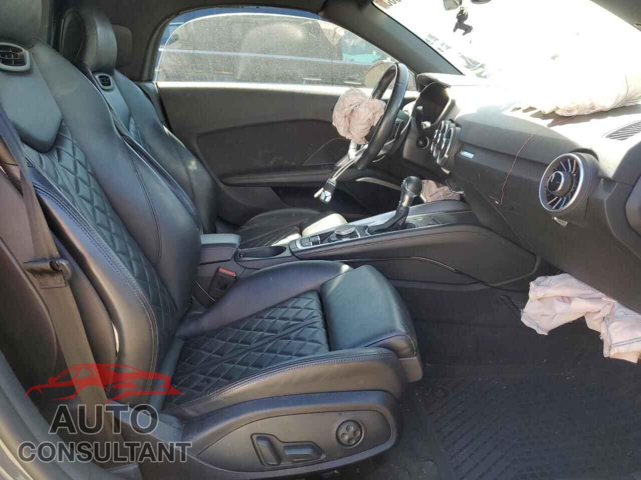 AUDI TT 2018 - TRUT5CFV3J1003687