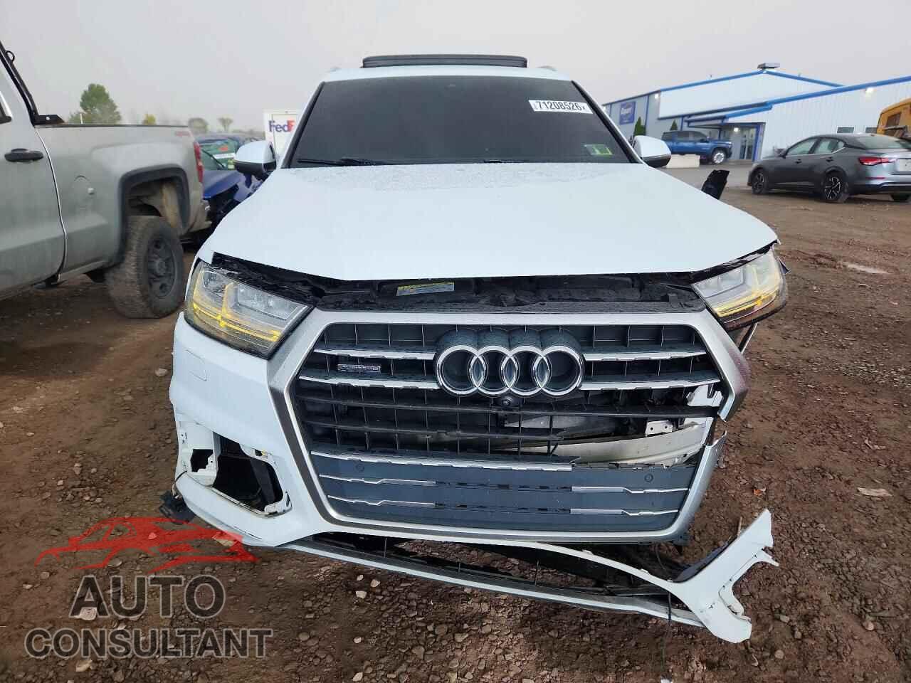 AUDI Q7 2018 - WA1LAAF70JD004798