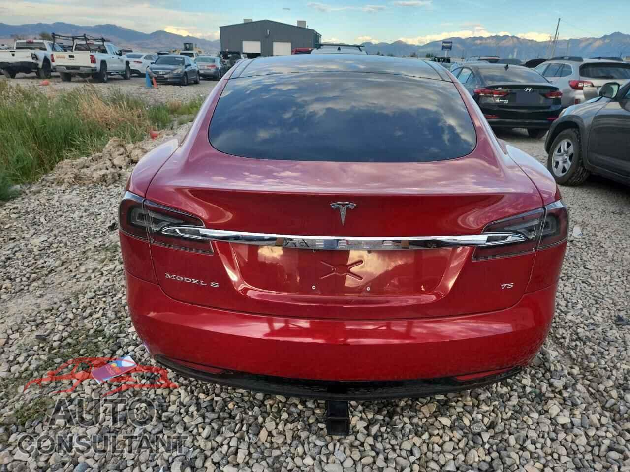 TESLA MODEL S 2017 - 5YJSA1E13HF185557