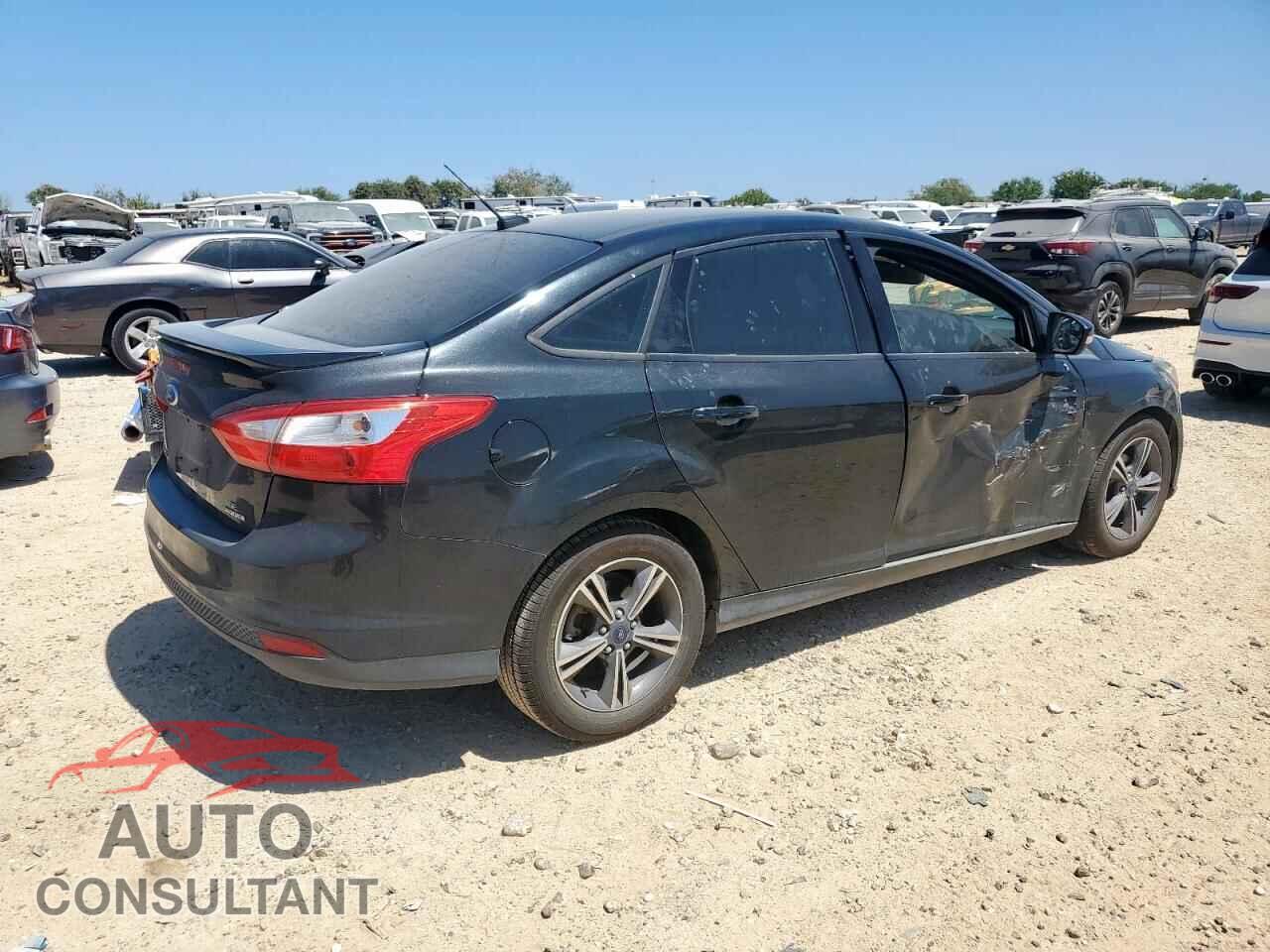 FORD FOCUS 2014 - 1FADP3F27EL440137