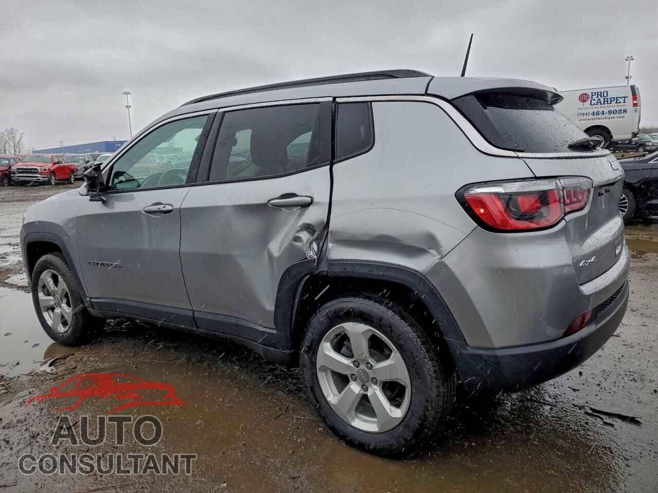 JEEP COMPASS 2018 - 3C4NJDBB2JT354535