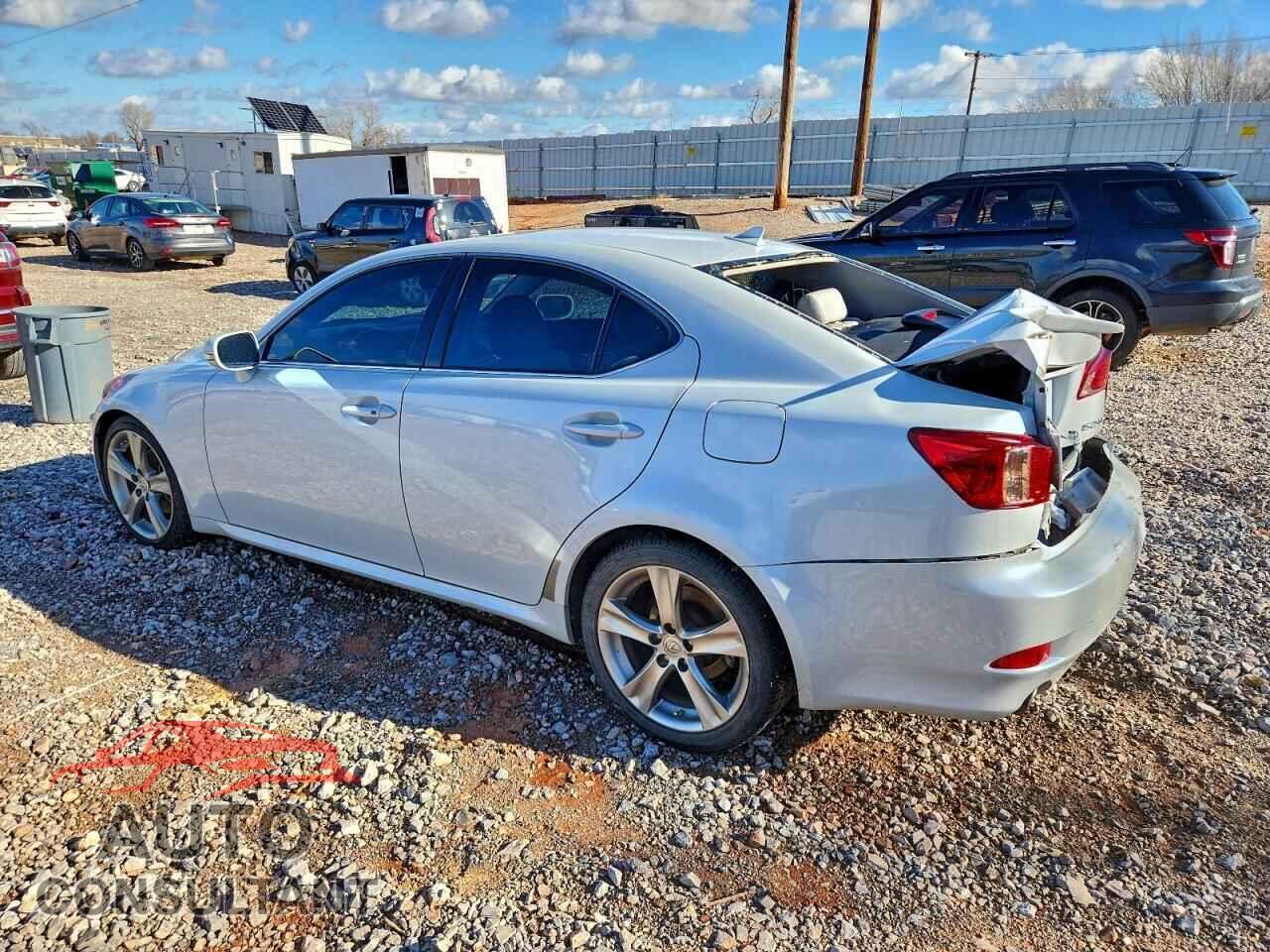 LEXUS IS 2011 - JTHBF5C27B5133215