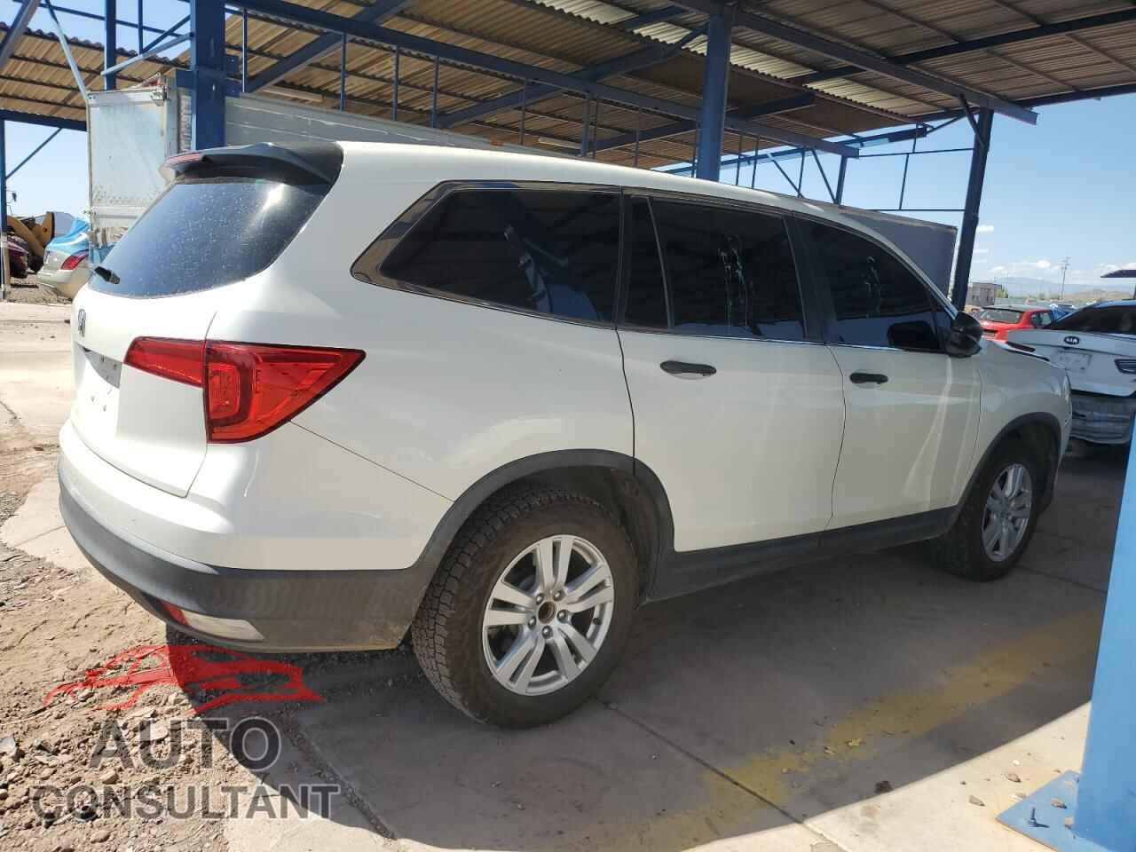 HONDA PILOT 2017 - 5FNYF5H14HB044642