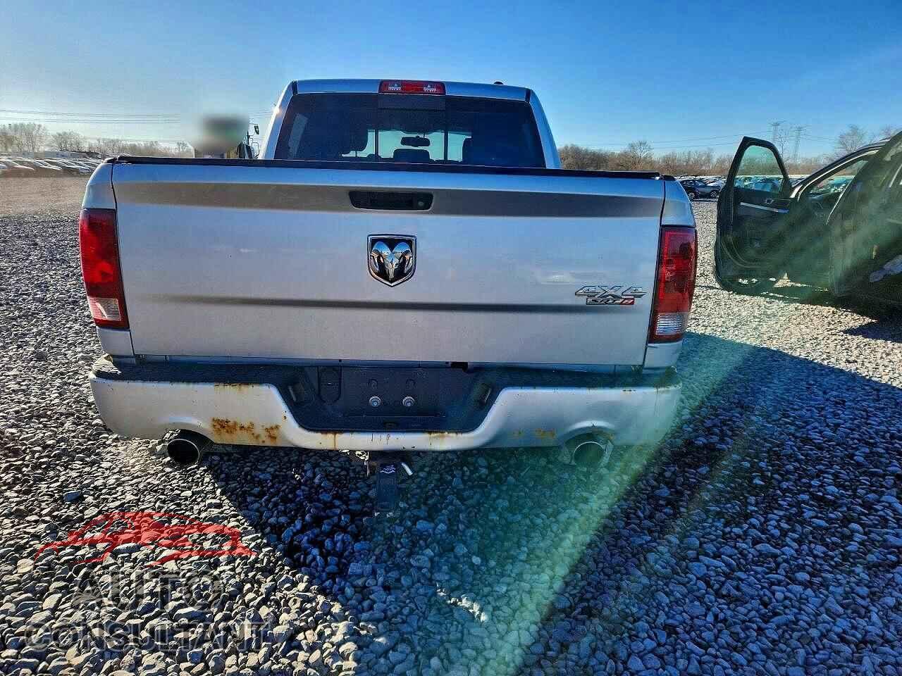 DODGE RAM 1500 2012 - 1C6RD7MT2CS122254