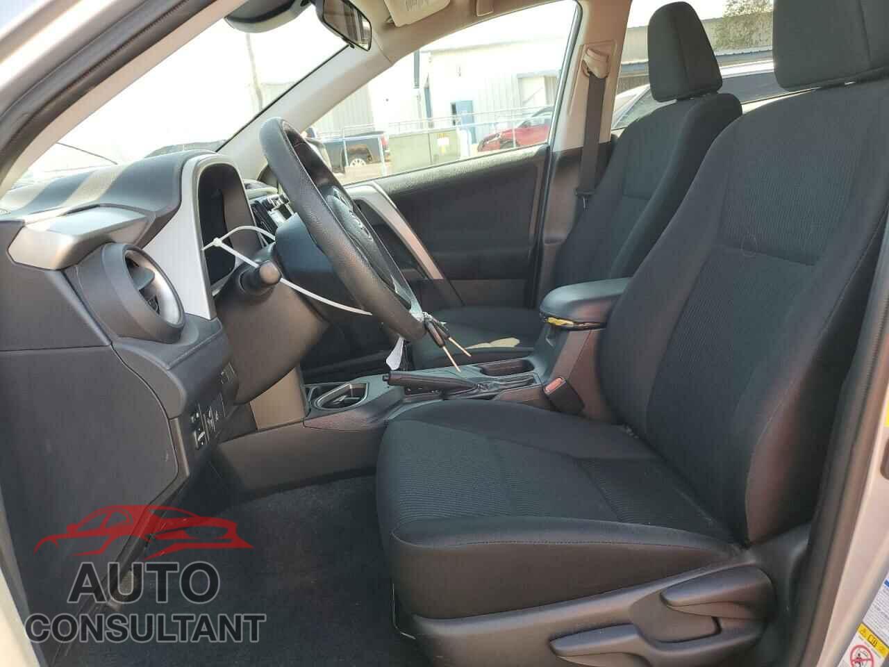 TOYOTA RAV4 2017 - 2T3BFREV4HW591246