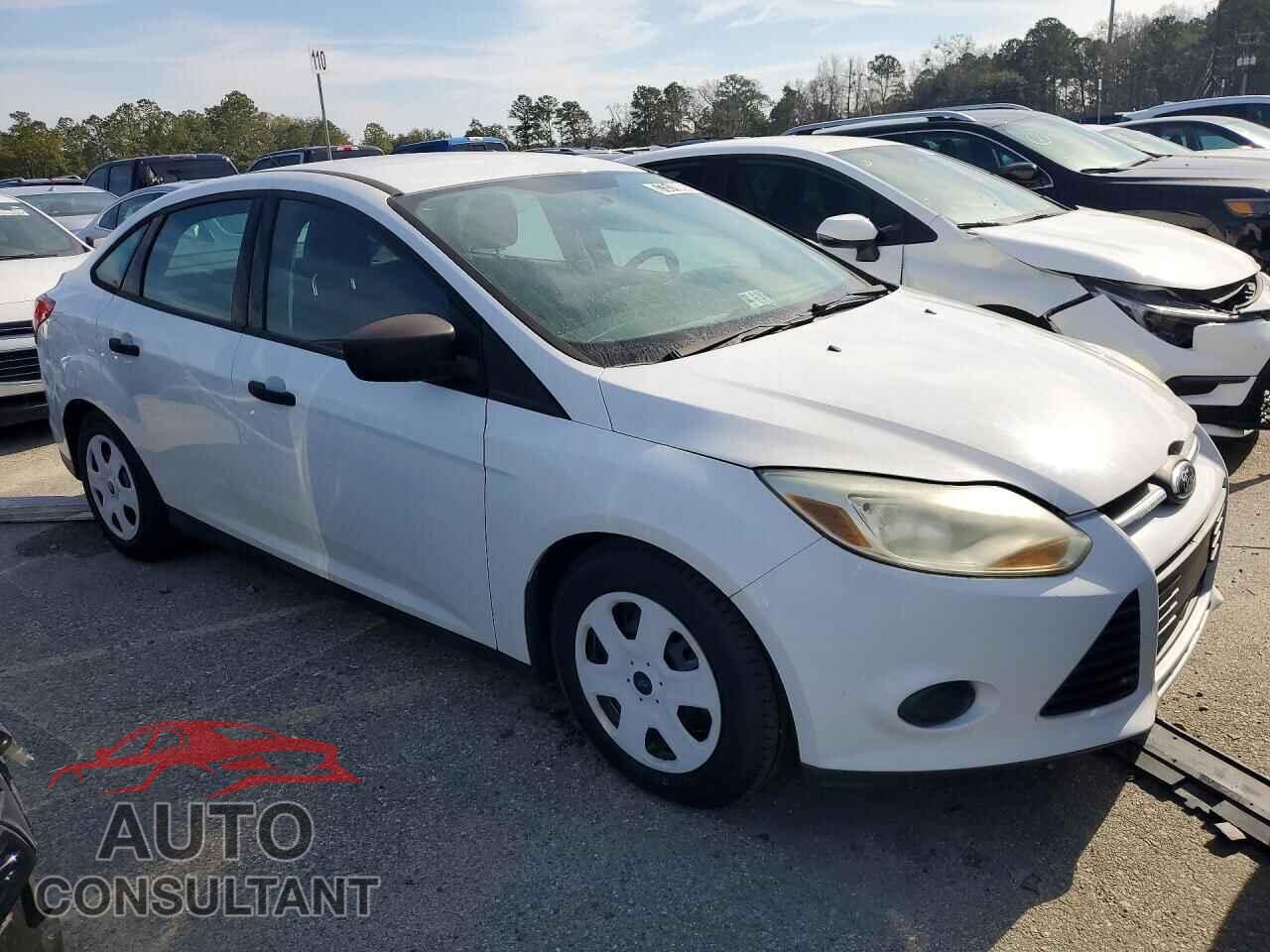 FORD FOCUS 2014 - 1FADP3E24EL228037
