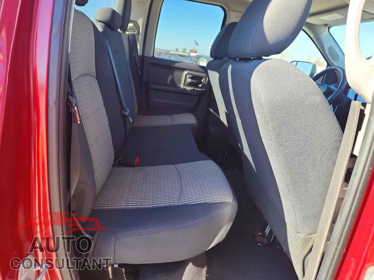 DODGE RAM 1500 2012 - 1C6RD7FT1CS197721