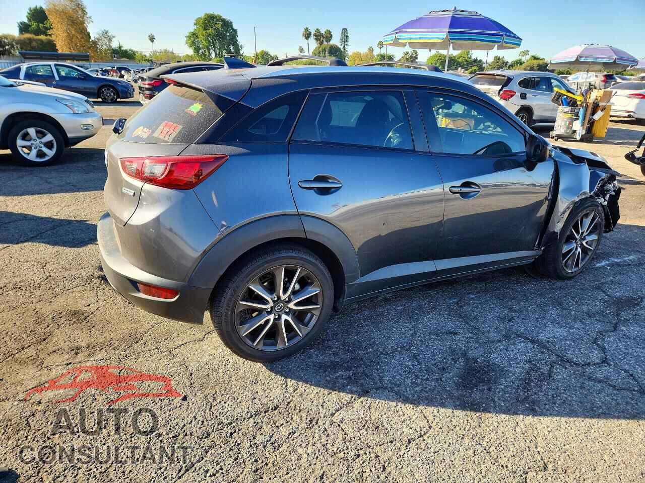 MAZDA CX-3 2017 - JM1DKFC78H0143085