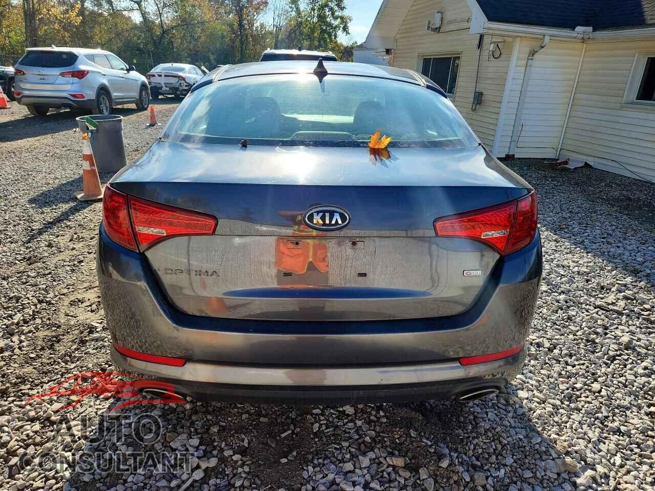 KIA OPTIMA 2011 - KNAGM4A73B5055504