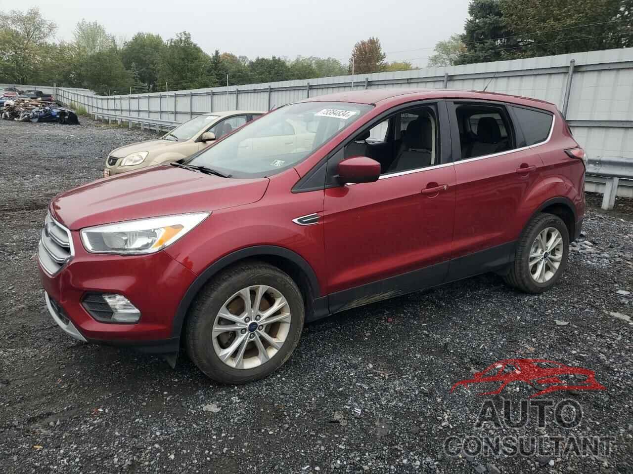 FORD ESCAPE 2017 - 1FMCU9GDXHUE20377