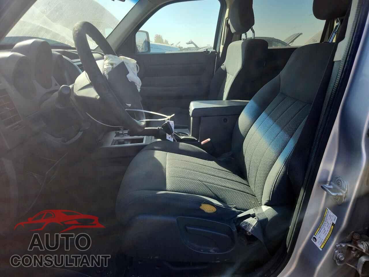 DODGE NITRO 2011 - 1D4PU4GKXBW602571