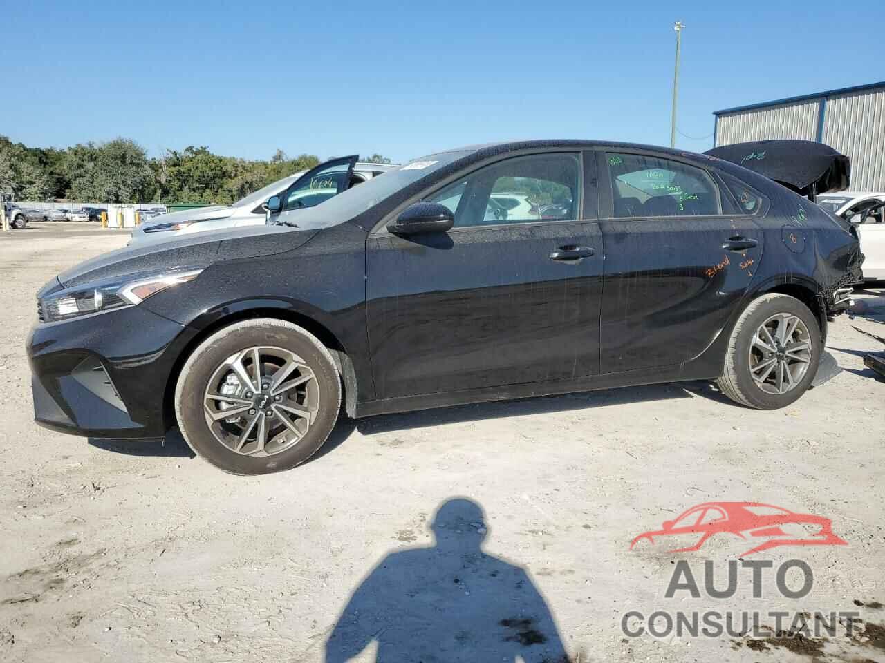 KIA FORTE 2023 - 3KPF24AD0PE641082