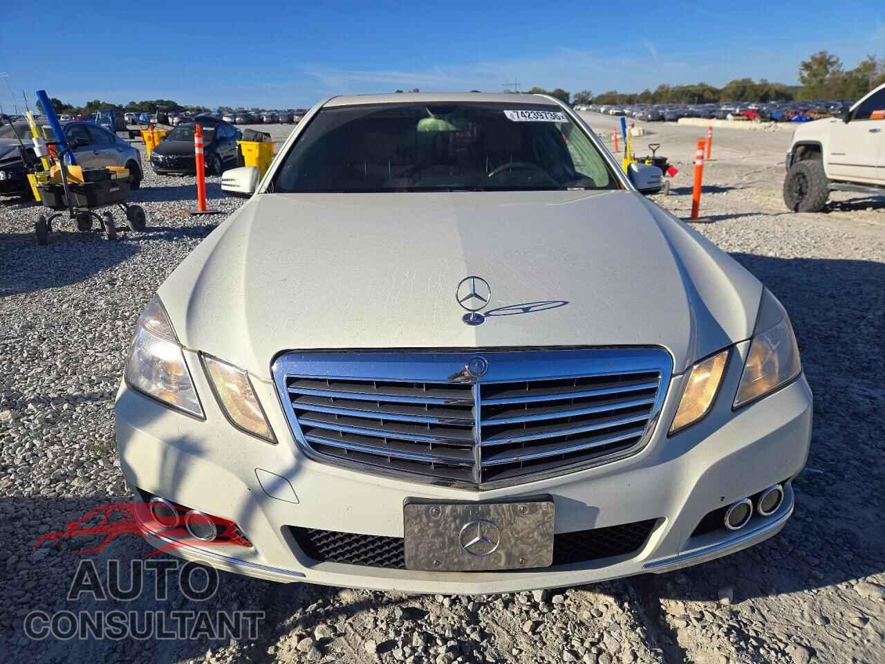 MERCEDES-BENZ E-CLASS 2011 - WDDHF8HB2BA382315