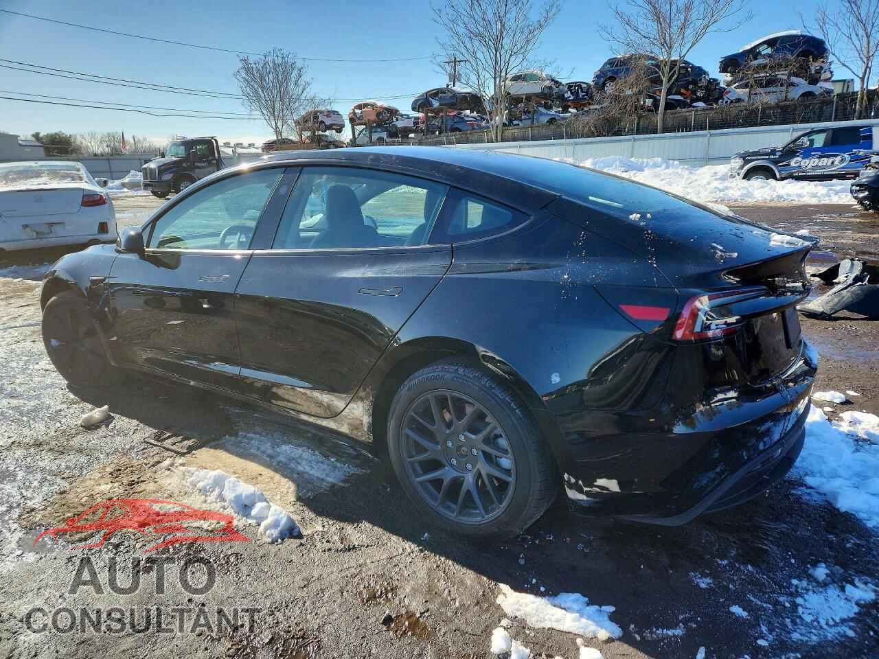 TESLA MODEL 3 2024 - 5YJ3E1EA1RF770325