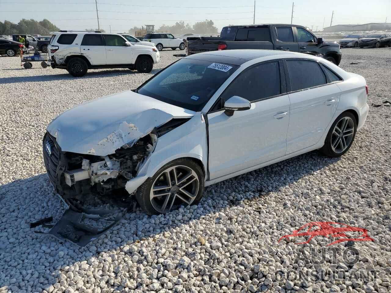 AUDI A3 2019 - WAUAUGFF3KA089733