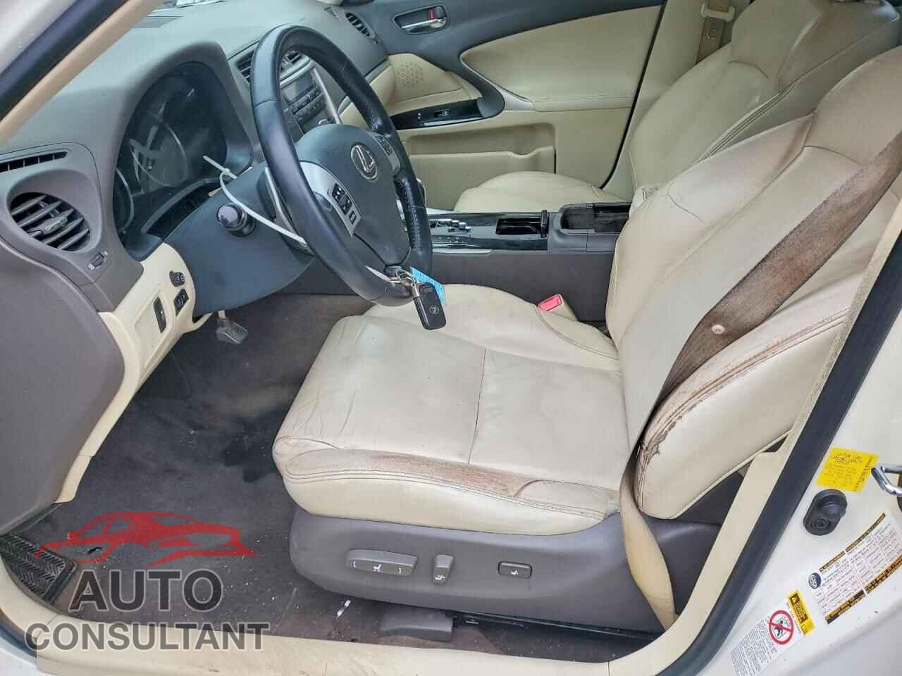 LEXUS IS 2012 - JTHBF5C23C5177665