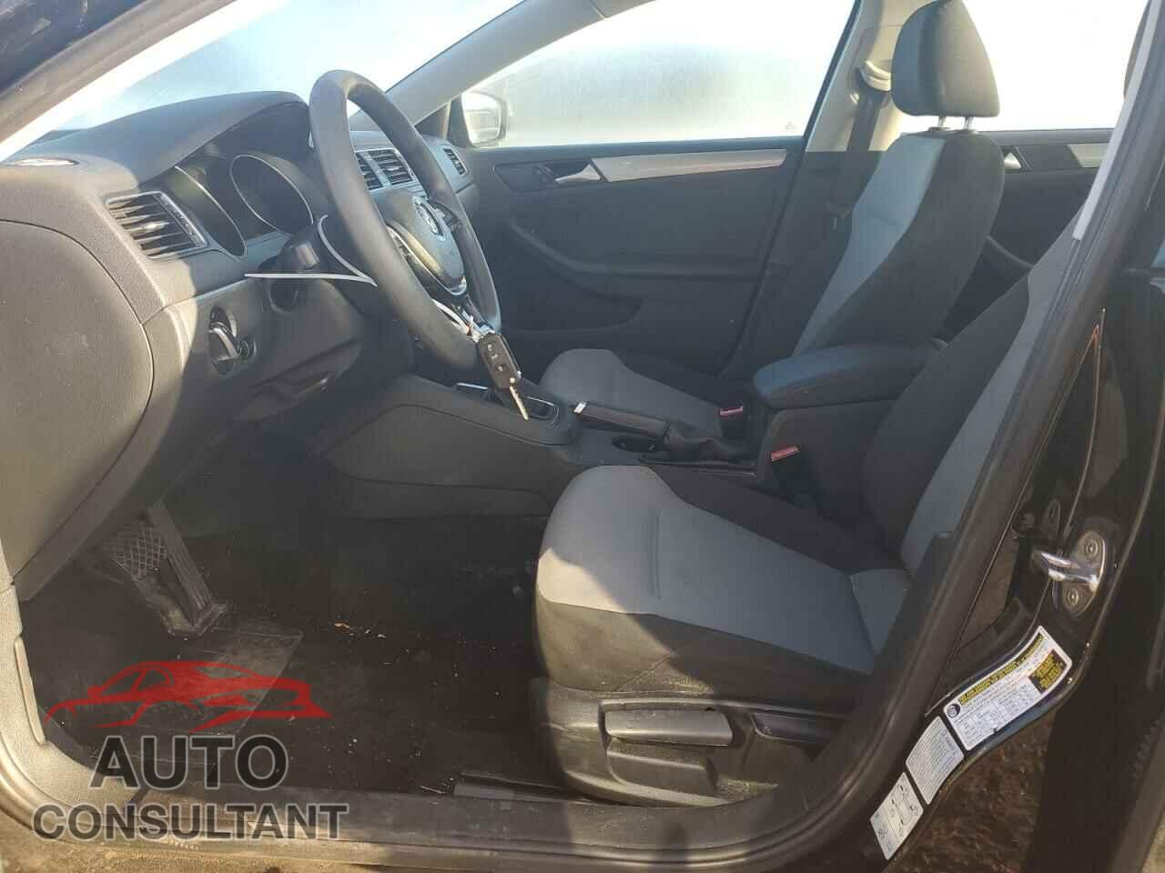 VOLKSWAGEN JETTA 2017 - 3VW2B7AJ1HM404742